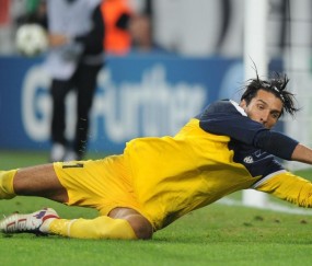 开云体育下载-乔治单骑救主，步行者绝境中绽放的孤胆英雄