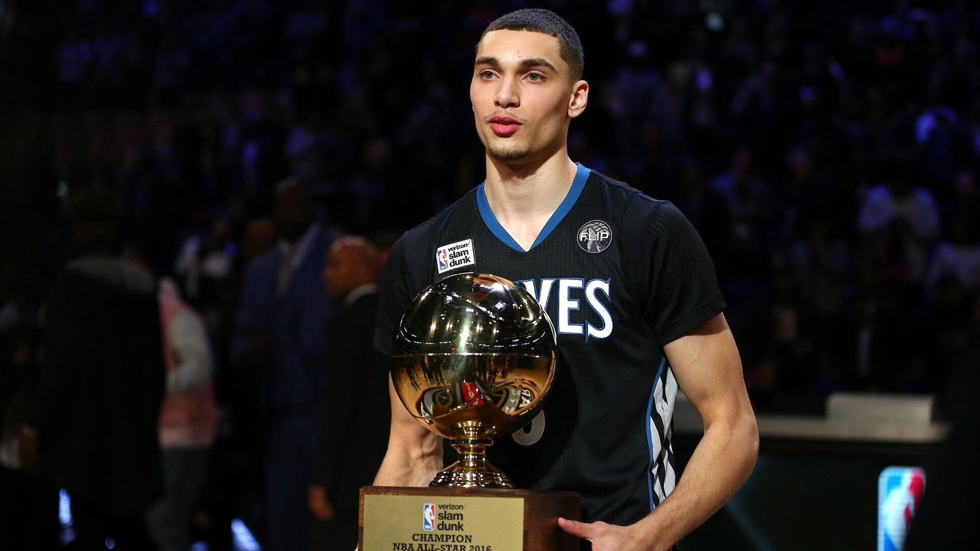 奥斯梅恩的里程碑,当非洲雄狮在委内瑞拉的草原上咆哮