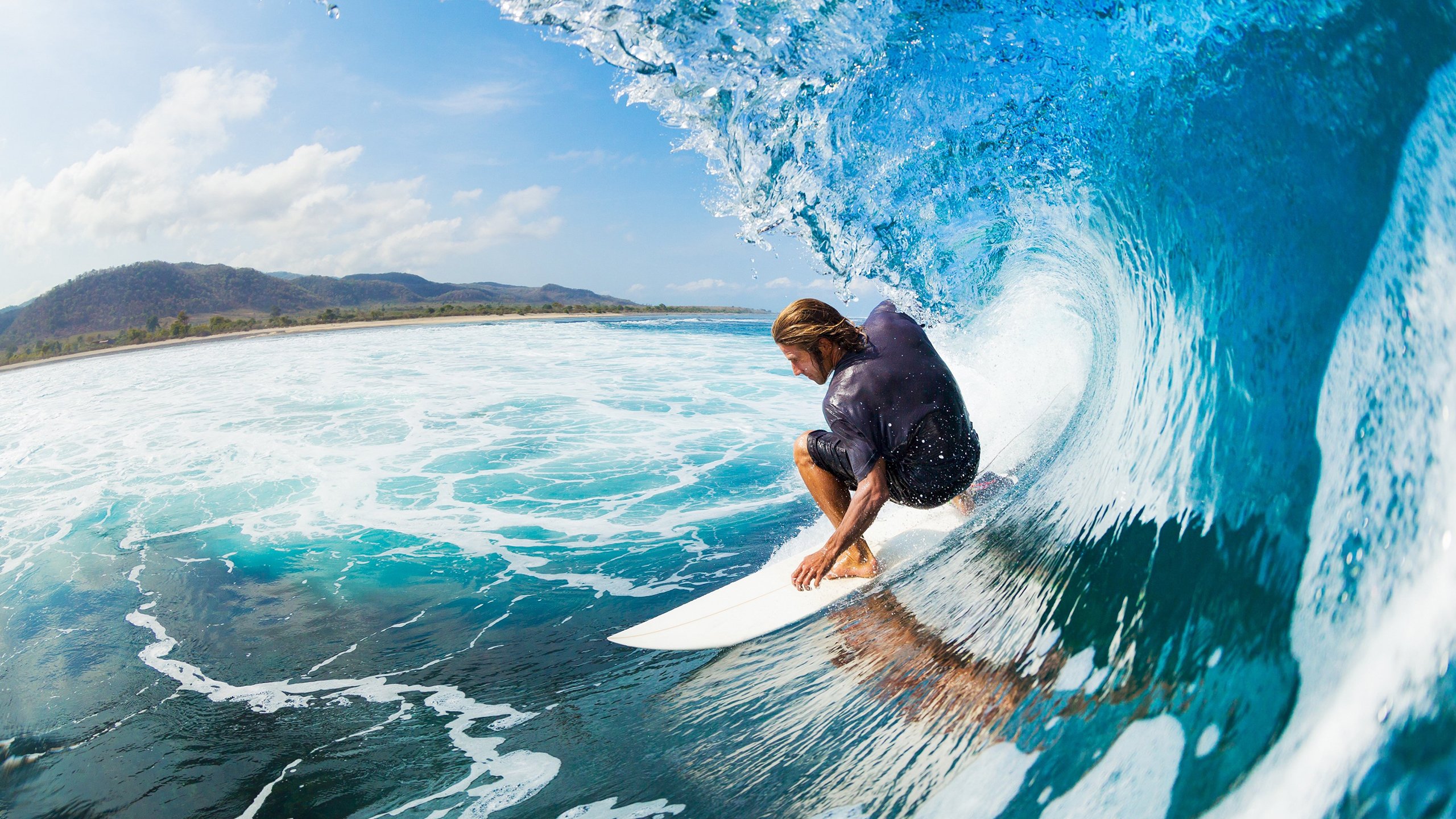 欧冠半决赛之夜，霍勒迪的防守教科书，如何用沉默扼住命运的咽喉