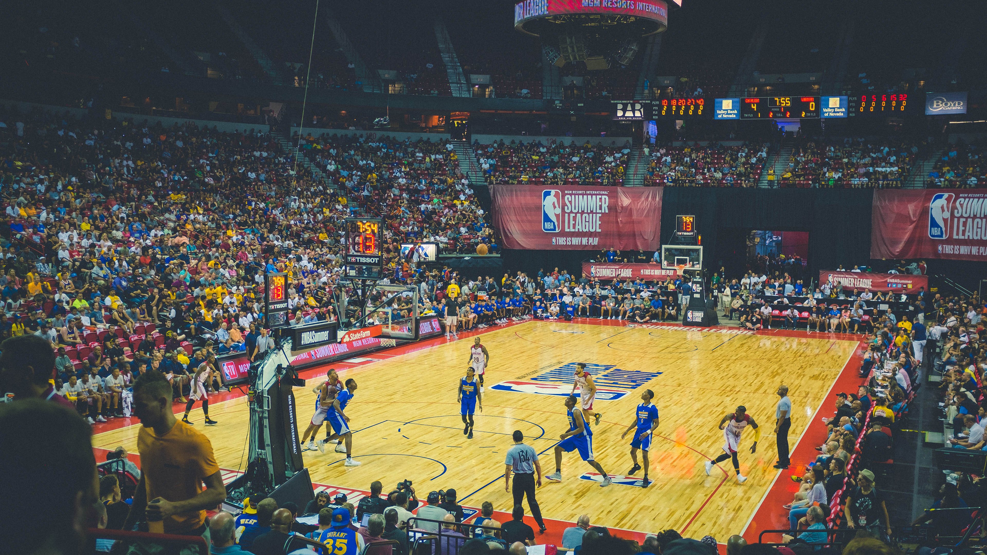 战术碾压，当猛龙的现代篮球撕碎北京队的陈旧铠甲